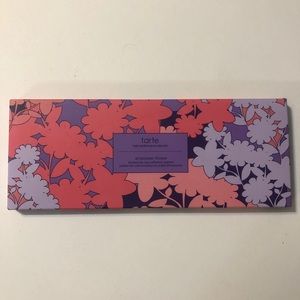 NIB. Tarte Empower Flower Eyeshadow/Blush Palette